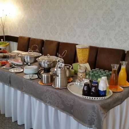 Hotel Florian Slavkov u Brna Eksteriør bilde
